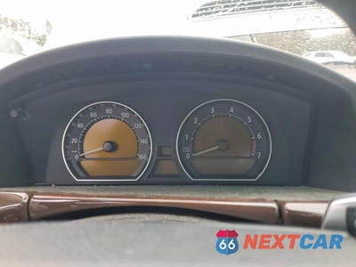 Zdjęcie 9 z 11 samochodu: 2007 BMW 750 VIN:WBAHN83567DT74462 - miniatura