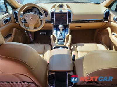 Zdjęcie 8 z 13 samochodu: 2013 PORSCHE CAYENNE S HYBRID VIN:WP1AE2A28DLA15379 - miniatura