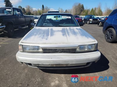 Piąte zdjęcie samochodu w środku: 1991 TOYOTA CAMRY DELUXE VIN:4T1SV21E0MU406533 - miniatura