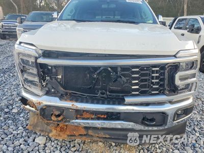 Zdjęcie 12 z 13 samochodu: 2025 FORD F350 SUPER DUTY VIN:1FT8W3DT5SEC08680 - miniatura