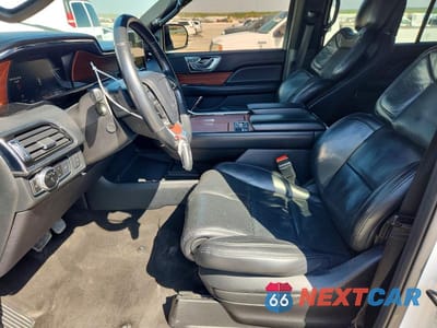 Zdjęcie 7 z 14 samochodu: 2021 LINCOLN NAVIGATOR L RESERVE VIN:5LMJJ3LT4MEL06967 - miniatura