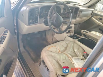 Zdjęcie 8 z 11 samochodu: 2001 GMC YUKON XL K2500 VIN:3GKGK26U01G267364 - miniatura