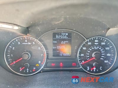 Zdjęcie 9 z 13 samochodu: 2015 KIA FORTE LX VIN:KNAFK4A68F5427756 - miniatura