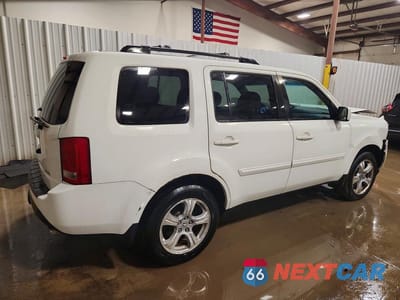 Trzecie zdjęcie samochodu z tyłu: 2015 HONDA PILOT EXL VIN:5FNYF4H57FB008051 - miniatura