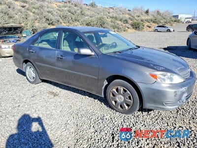 Czwarte zdjęcie samochodu z boku: 2004 TOYOTA CAMRY LE VIN:4T1BE32K64U806252 - miniatura