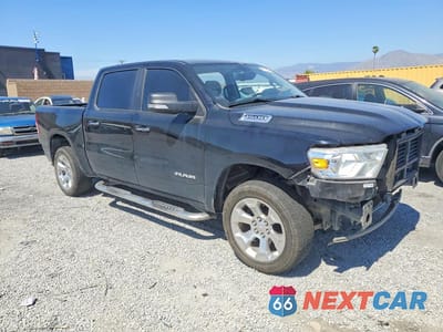 Czwarte zdjęcie samochodu z boku: 2019 RAM 1500 BIG HORN VIN:1C6RRFFG0KN743968 - miniatura