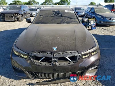 Piąte zdjęcie samochodu w środku: 2019 BMW 330I VIN:WBA5R1C51KAK06611 - miniatura