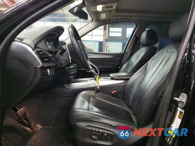 Zdjęcie 7 z 12 samochodu: 2015 BMW X5 XDRIVE35I VIN:5UXKR0C5XF0P00475 - miniatura