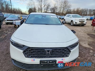 Piąte zdjęcie samochodu w środku: 2023 HONDA ACCORD HYBRID SPORT VIN:1HGCY2F57PA017680 - miniatura
