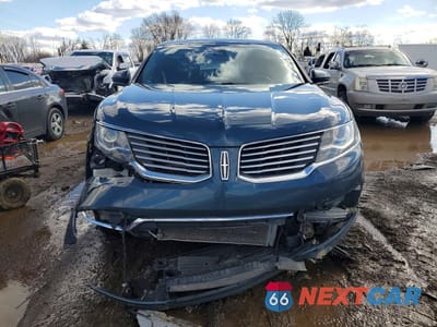 Piąte zdjęcie samochodu w środku: 2016 LINCOLN MKX SELECT VIN:2LMTJ8KR8GBL35987 - miniatura