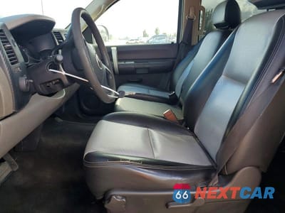 Zdjęcie 7 z 11 samochodu: 2008 GMC SIERRA C1500 VIN:2GTEC13C281213721 - miniatura