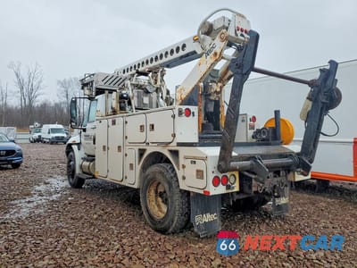Drugie zdjęcie samochodu z przodu: 2013 INTERNATIONAL 4300 CABLE PLACER BUCKET TRUCK VIN:1HTMMAAN4DH239096 - miniatura