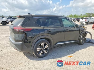 Trzecie zdjęcie samochodu z tyłu: 2021 NISSAN ROGUE SL VIN:5N1AT3CA8MC703007 - miniatura