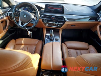 Zdjęcie 8 z 12 samochodu: 2019 BMW 530 I VIN:WBAJA5C55KWW23374 - miniatura