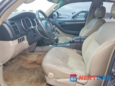 Zdjęcie 7 z 12 samochodu: 2006 TOYOTA 4RUNNER SR5 VIN:JTEZU14R360069490 - miniatura