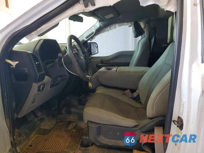 Zdjęcie 7 z 12 samochodu: 2016 FORD F150 VIN:1FTMF1C82GKF02692 - miniatura
