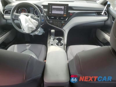 Zdjęcie 8 z 12 samochodu: 2022 TOYOTA CAMRY HYBRID LE VIN:4T1C31AKXNU577544 - miniatura