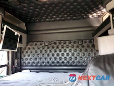 Zdjęcie 6 z 10 samochodu: 2013 KENWORTH CONSTRUCTION W900 VIN:1XKWD49X6DJ357242 - miniatura