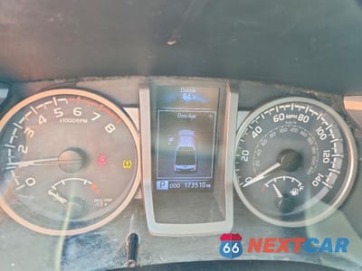 Zdjęcie 9 z 11 samochodu: 2017 TOYOTA TACOMA SR5 VIN:5TFAX5GN4HX090657 - miniatura