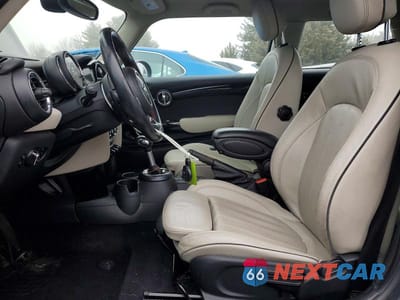 Zdjęcie 7 z 12 samochodu: 2019 MINI COOPER VIN:WMWXP7C50K2A50737 - miniatura