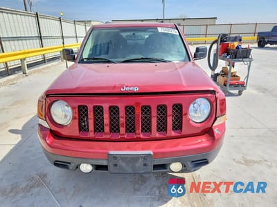 Piąte zdjęcie samochodu w środku: 2015 JEEP PATRIOT SPORT VIN:1C4NJPBB9FD409951 - miniatura