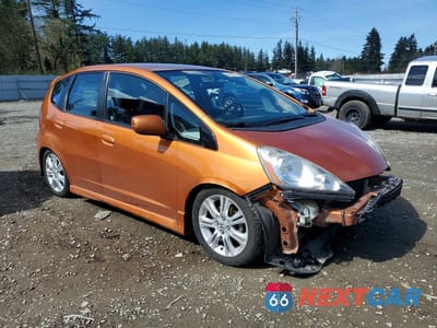 Czwarte zdjęcie samochodu z boku: 2010 HONDA FIT SPORT VIN:JHMGE8G40AS013763 - miniatura