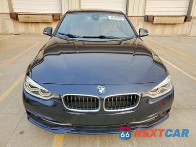 Piąte zdjęcie samochodu w środku: 2017 BMW 330E VIN:WBA8E1C38HA029166 - miniatura