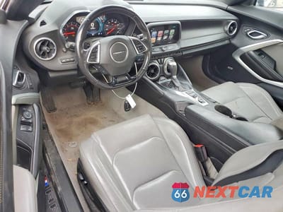 Zdjęcie 8 z 11 samochodu: 2017 CHEVROLET CAMARO LT VIN:1G1FD3DSXH0201971 - miniatura