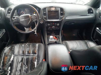 Zdjęcie 8 z 11 samochodu: 2019 CHRYSLER 300 S VIN:2C3CCAGG6KH665534 - miniatura