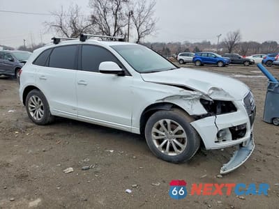 Czwarte zdjęcie samochodu z boku: 2016 AUDI Q5 PREMIUM PLUS VIN:WA1L2AFP8GA001753 - miniatura