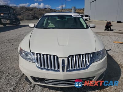Piąte zdjęcie samochodu w środku: 2009 LINCOLN MKS VIN:1LNHM93R59G622907 - miniatura