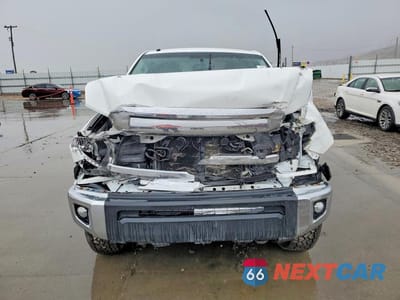Piąte zdjęcie samochodu w środku: 2016 TOYOTA TUNDRA SR5 VIN:5TFDY5F13GX507273 - miniatura