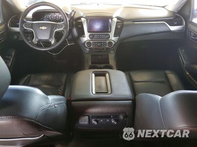 Zdjęcie 8 z 13 samochodu: 2018 CHEVROLET SUBURBAN C1500 LT VIN:1GNSCHKC4JR212913 - miniatura