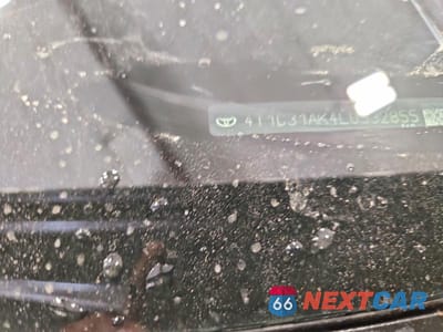 Zdjęcie 13 z 13 samochodu: 2020 TOYOTA CAMRY HYBRID LE VIN:4T1C31AK4LU532855 - miniatura