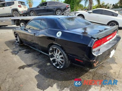 Drugie zdjęcie samochodu z przodu: 2008 DODGE CHALLENGER SRT-8 VIN:2B3LJ74WX8H300591 - miniatura