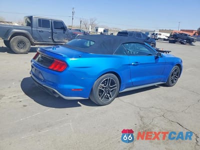 Trzecie zdjęcie samochodu z tyłu: 2021 FORD MUSTANG VIN:1FATP8UH9M5115928 - miniatura