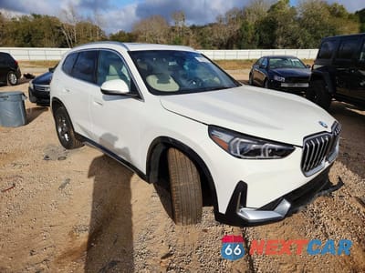 Czwarte zdjęcie samochodu z boku: 2025 BMW X1 XDRIVE28I VIN:WBX73EF03S5105702 - miniatura
