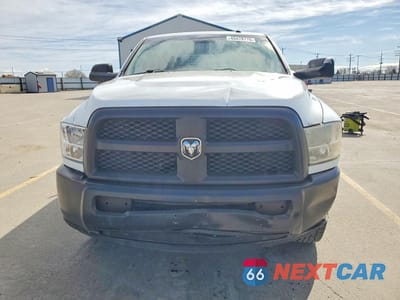 Piąte zdjęcie samochodu w środku: 2014 RAM 2500 ST VIN:3C6TR4CT5EG207171 - miniatura