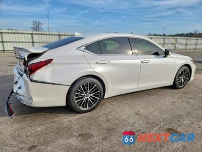 Trzecie zdjęcie samochodu z tyłu: 2024 LEXUS ES 300H BASE VIN:58ADA1C11RU051901 - miniatura
