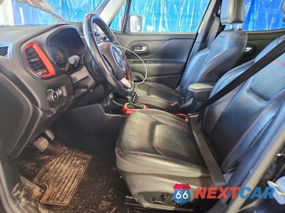 Zdjęcie 7 z 13 samochodu: 2018 JEEP RENEGADE TRAILHAWK VIN:ZACCJBCBXJPH86212 - miniatura