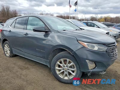 Czwarte zdjęcie samochodu z boku: 2018 CHEVROLET EQUINOX LT VIN:2GNAXSEV9J6308302 - miniatura