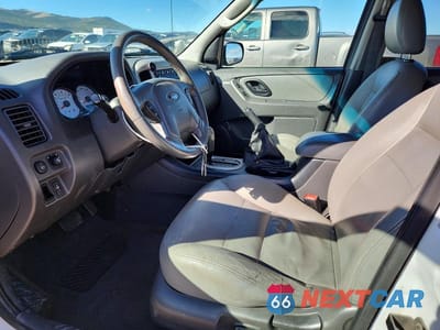 Zdjęcie 7 z 12 samochodu: 2006 FORD ESCAPE XLT VIN:1FMYU93126KB07933 - miniatura