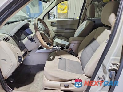 Zdjęcie 7 z 11 samochodu: 2008 FORD ESCAPE XLT VIN:1FMCU03Z28KB49565 - miniatura