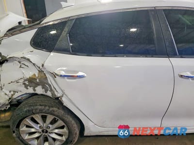 Zdjęcie 10 z 12 samochodu: 2016 KIA OPTIMA LX VIN:5XXGT4L39GG060659 - miniatura