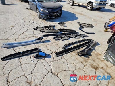 Zdjęcie 12 z 13 samochodu: 2025 TOYOTA RAV4 HYBRID XSE VIN:4T3E6RFVXSU180338 - miniatura