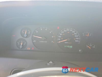 Zdjęcie 9 z 13 samochodu: 2002 JEEP GRAND CHEROKEE SPORT VIN:1J8GW38S42C236293 - miniatura