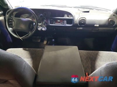 Zdjęcie 8 z 11 samochodu: 2001 DODGE RAM 3500 VIN:1B7MF33681J503997 - miniatura
