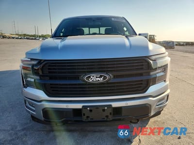 Piąte zdjęcie samochodu w środku: 2025 FORD F150 PLATINUM VIN:1FTFW7L8XSFB48885 - miniatura
