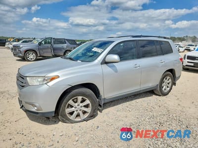 2013 TOYOTA HIGHLANDER SE 5TDZK3EH8DS137949 - główne zdjęcie licytacji z USA - miniatura