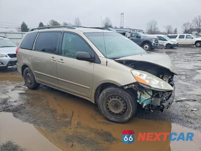 Czwarte zdjęcie samochodu z boku: 2008 TOYOTA SIENNA LE 8-PASSENGER VIN:5TDZK23C18S113144 - miniatura